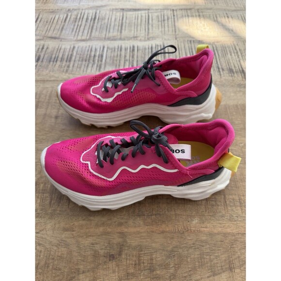 Sorel® Women's 7 M Kinetic™ Sneakers - Picture 6 of 10